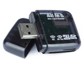 CR-026 | Uniwersalny czytnik kart pamięci USB All In One